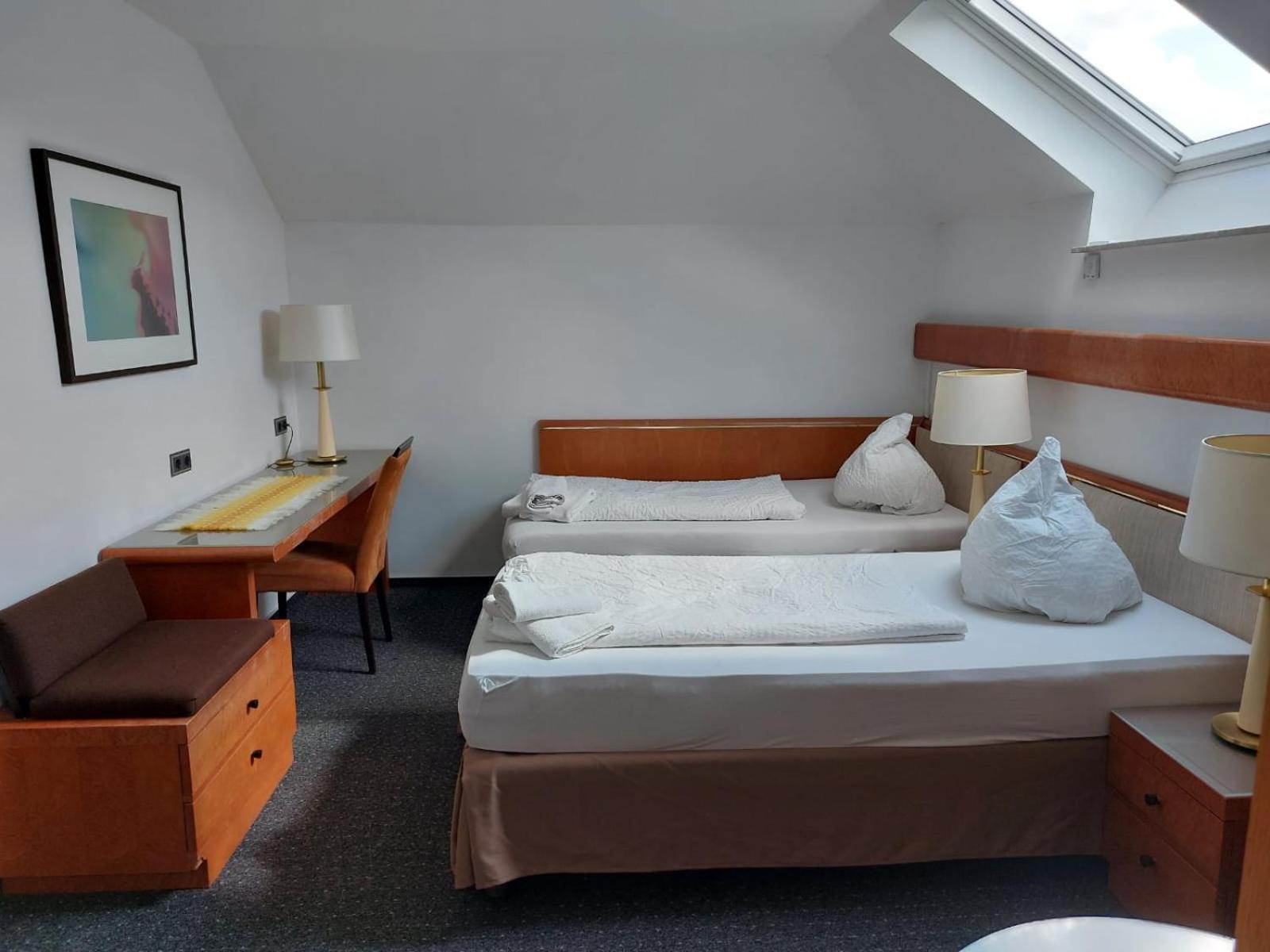 Отель Gaestezimmer Gasthof Becker Wulfrath Экстерьер фото