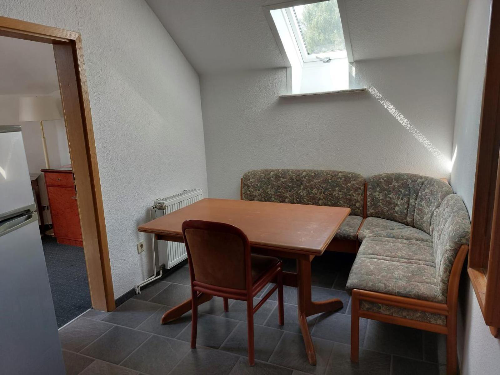 Отель Gaestezimmer Gasthof Becker Wulfrath Экстерьер фото