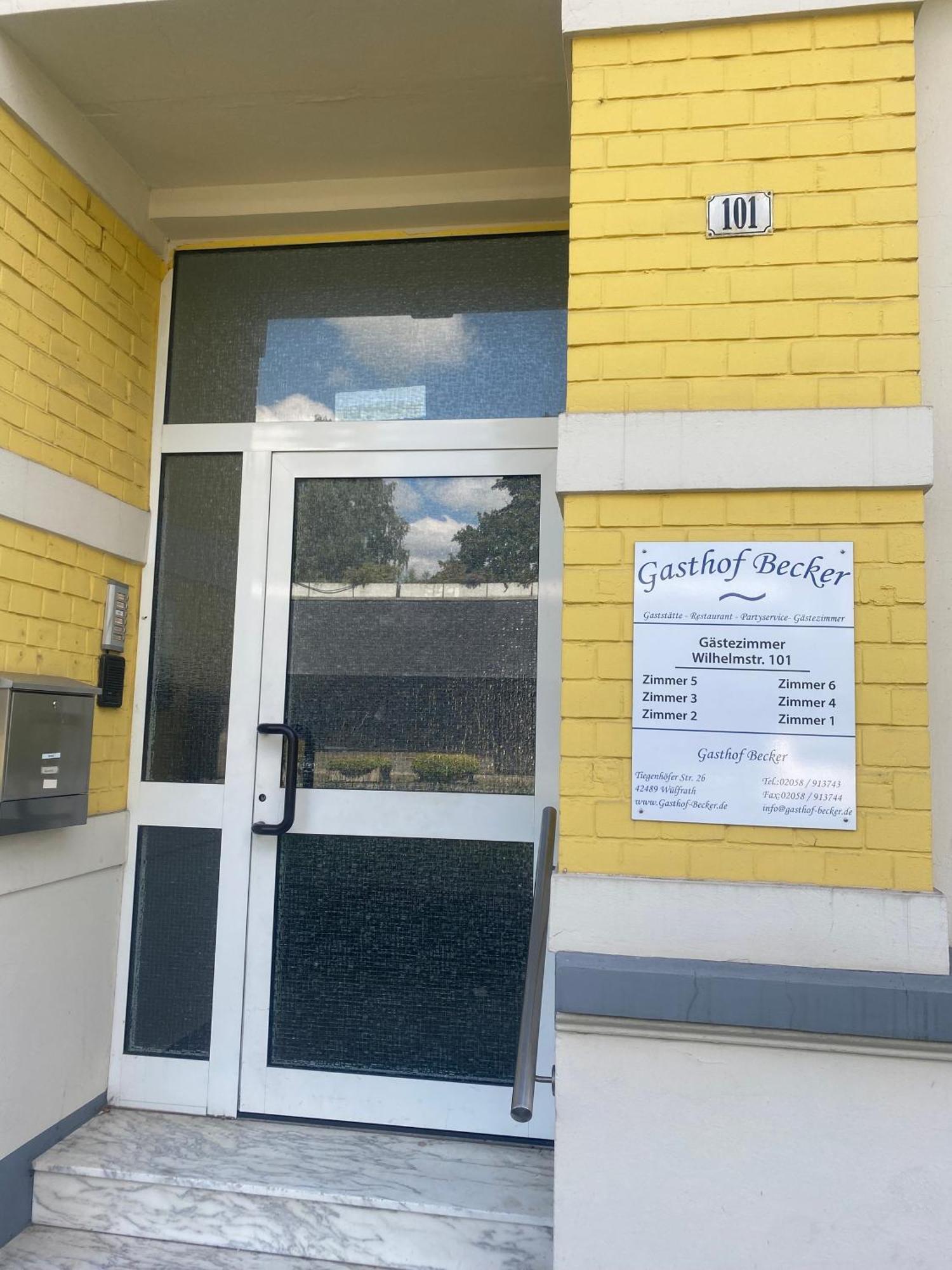 Отель Gaestezimmer Gasthof Becker Wulfrath Экстерьер фото